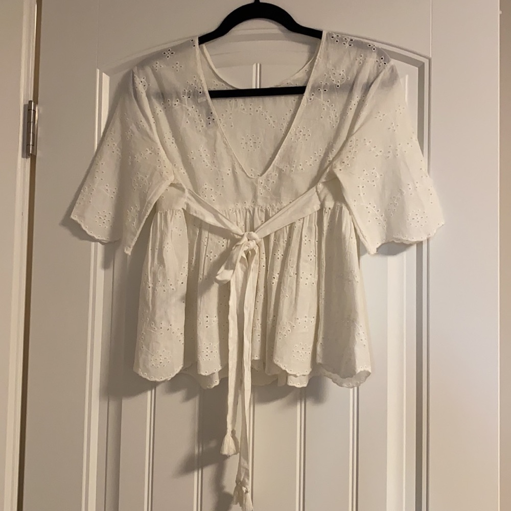 Eyelet blouse - Picture 3 of 3